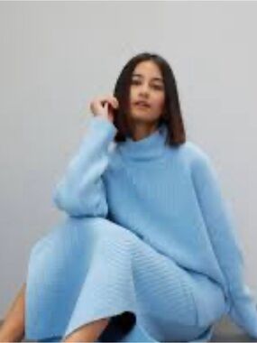 Suboo Light Blue Oversized Knit Sweater